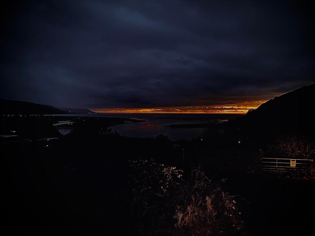 Vila Beautiful Secluded Farmhouse With Hot Tub Barmouth Exteriér fotografie