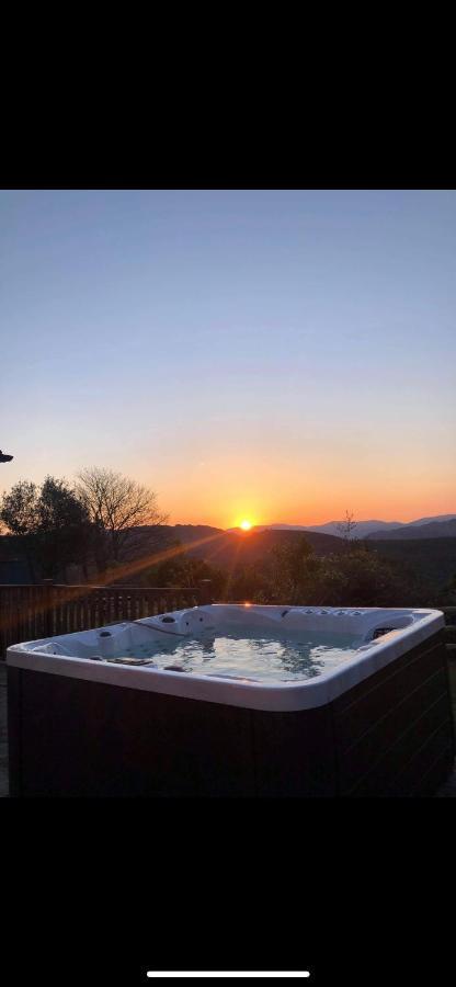 Vila Beautiful Secluded Farmhouse With Hot Tub Barmouth Exteriér fotografie