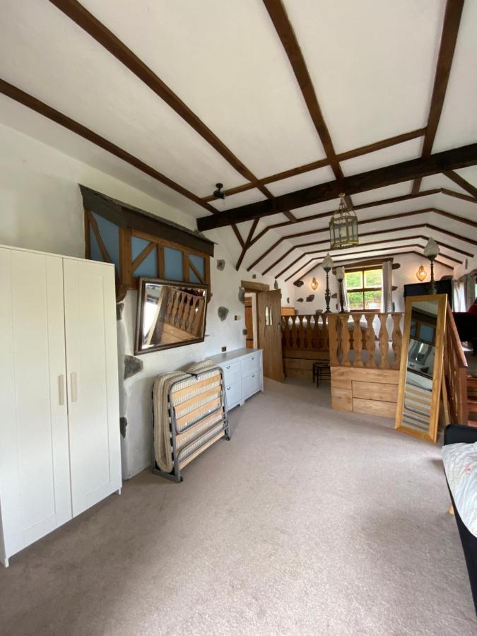 Vila Beautiful Secluded Farmhouse With Hot Tub Barmouth Exteriér fotografie