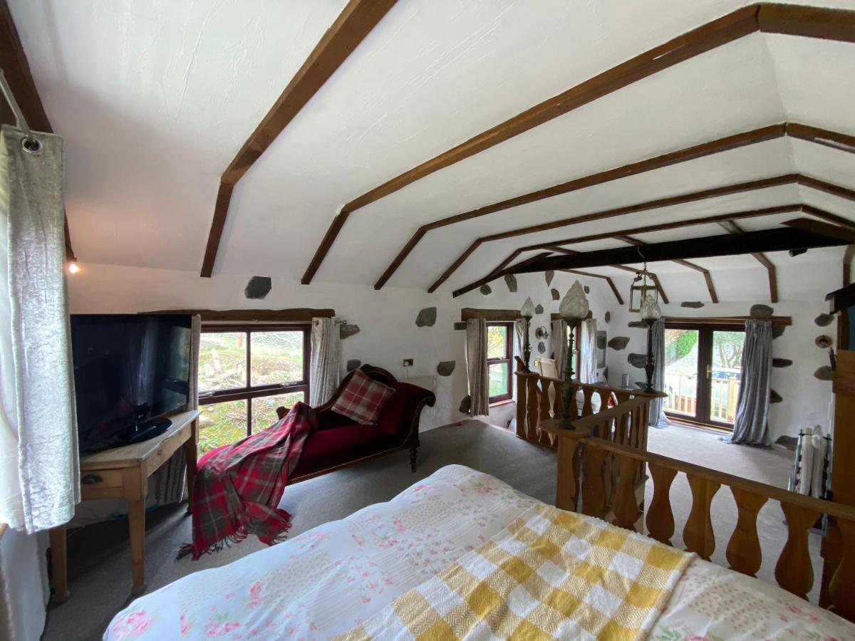 Vila Beautiful Secluded Farmhouse With Hot Tub Barmouth Exteriér fotografie