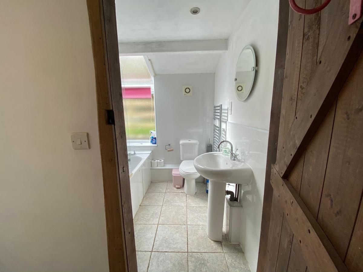 Vila Beautiful Secluded Farmhouse With Hot Tub Barmouth Exteriér fotografie