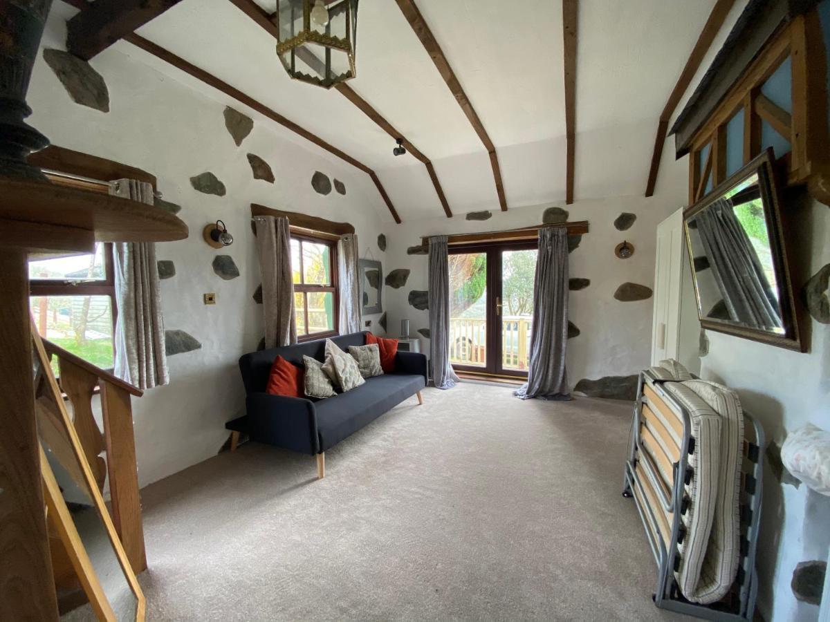Vila Beautiful Secluded Farmhouse With Hot Tub Barmouth Exteriér fotografie