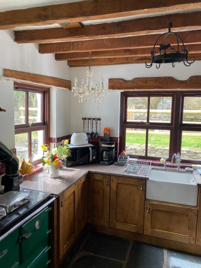 Vila Beautiful Secluded Farmhouse With Hot Tub Barmouth Exteriér fotografie